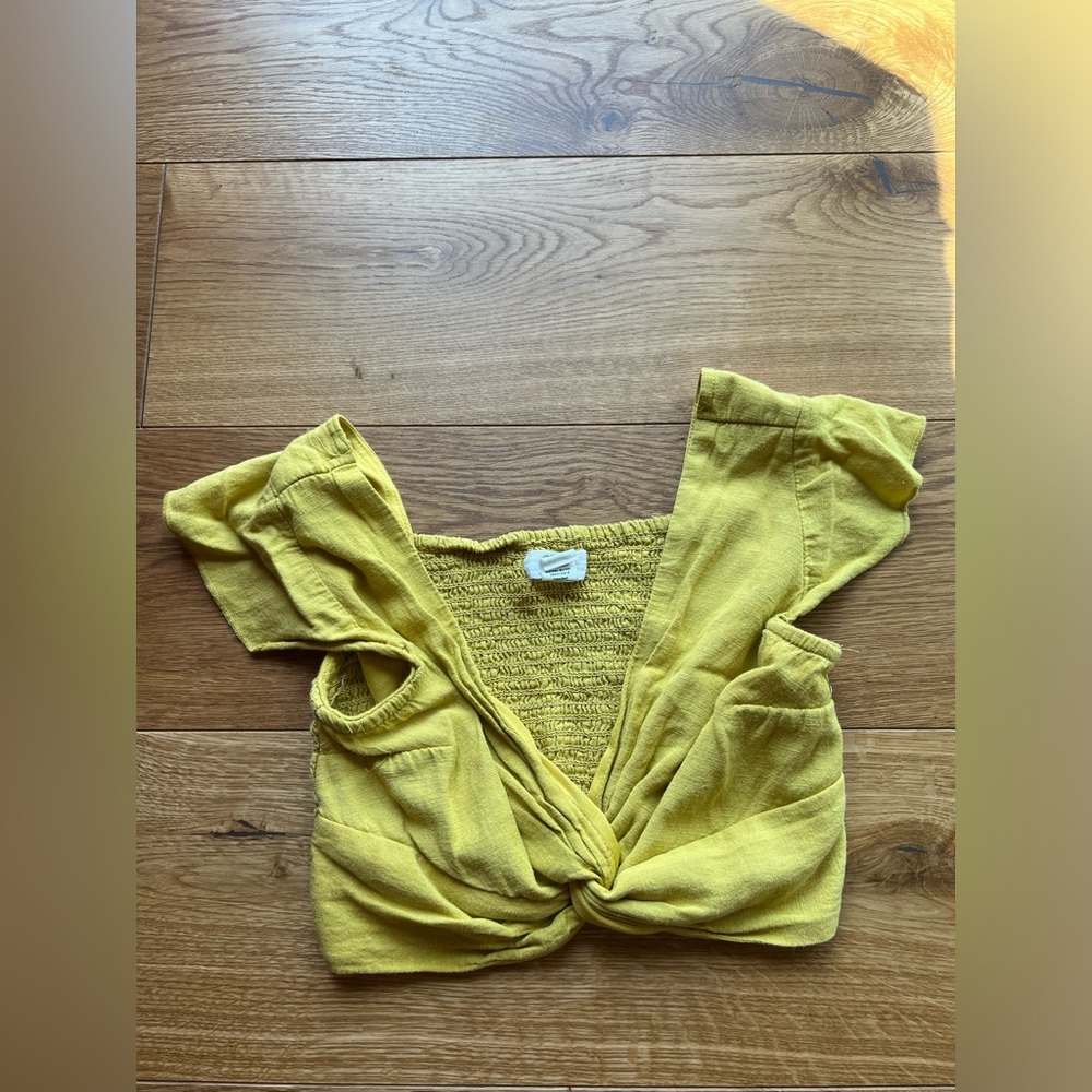 Mustard yellow going out crop top